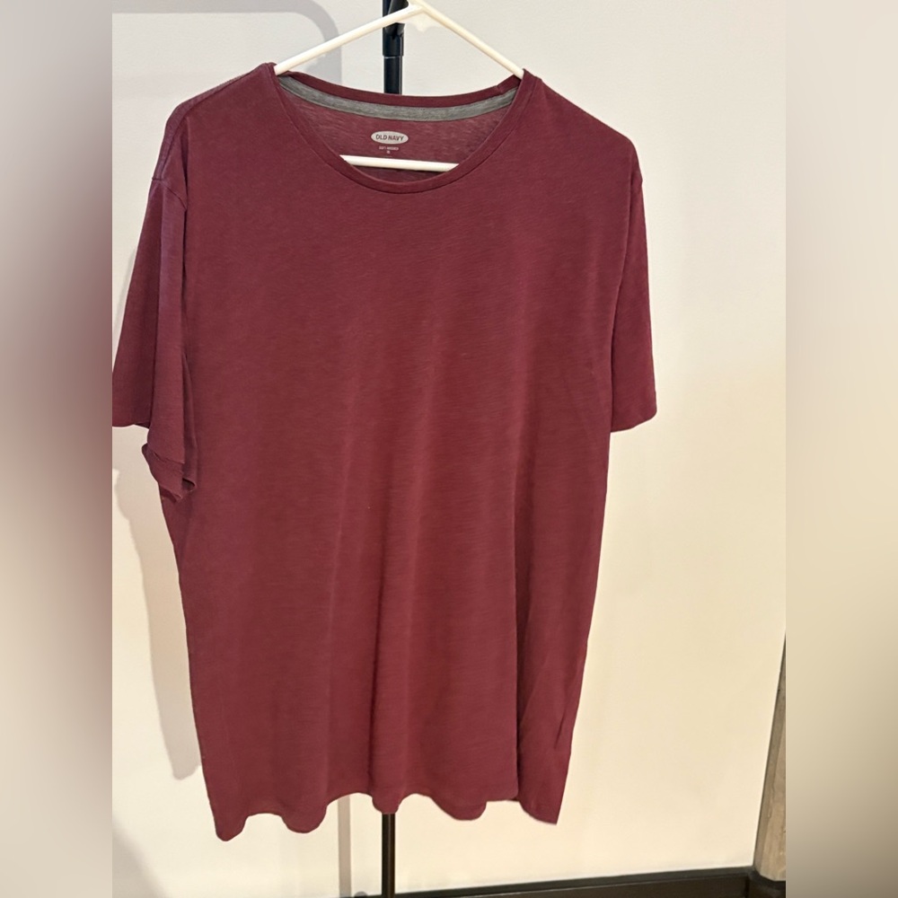 Old Navy Soft-Washed Burgundy Tee